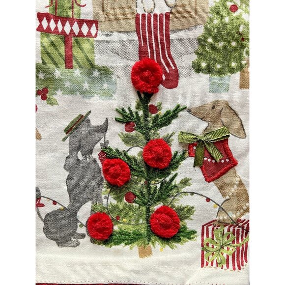 CHRISTMAS PUPPY DOG Kitchen Towel Set of 2 Embroidered BEADED Detailed 20" x 28 - Picture 2 of 12